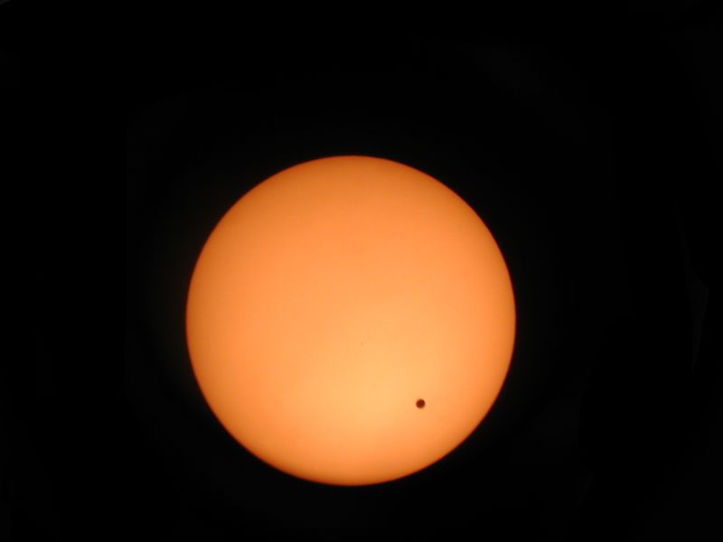 800px-20040608_Venus_Transit